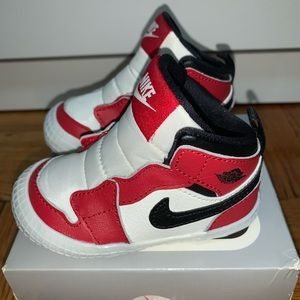 Jordan aj 1 crib bootie